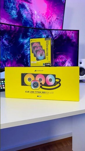 iCUE LINK TITAN 360 RX LCD e iCUE LINK RX120 MAX RGB 120mm di ‪@corsair‬ 🎁