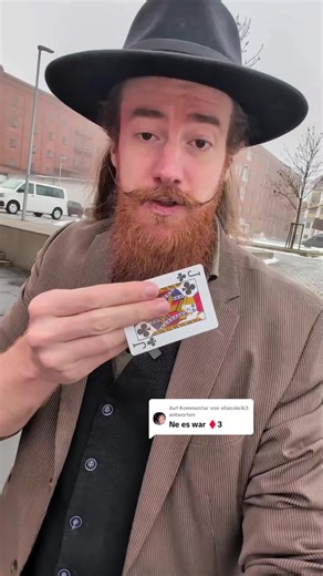 Snapchange Tutorial: Learn This Magic Card Trick