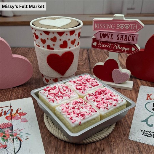 Valentine's Day Mini VANILLA CAKE BITES With Sprinkles Felt Play Food - Etsy