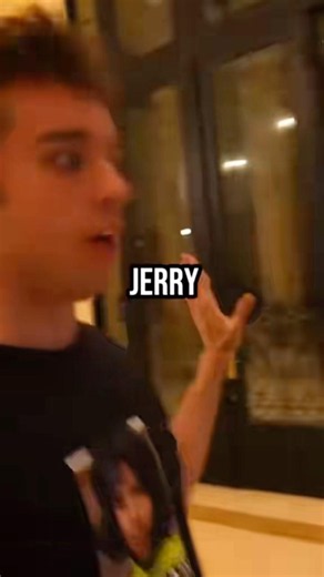 Ron’s cameraman laiys is to funny #stableronaldo #stream #streamer #twitch #famous #fyp