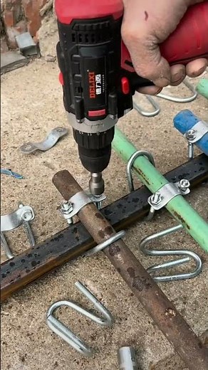 Installation procedure for stainless steel piping connector cross double U-shaped pipe clamp U-bolts