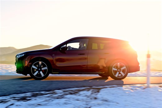 Der 2025 BMW iX M70 xDrive im Test! – autofilou