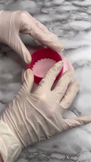 fondant cupcake topper #cakedecorating #cake #fondantcake