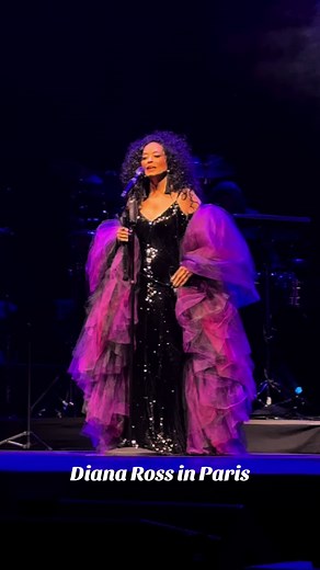 Diana Ross Sings Amazing Grace Live in Paris