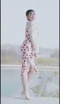 Chinese curvy model in Chinese dress (self-made fashion show)