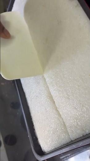 අවුරුද්දට කිරිබත් හදනවනම් මේ විදිහට හදලා බලන්න | Easy Milk Rice Recipe | CH Kitchen #shorts #food