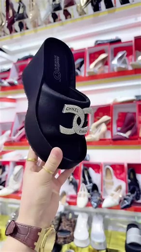 woman shoe fashion on TikTok