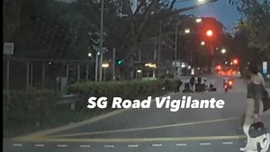 A E-bike rider, 18, arrested after high-speed Beat red light and hit pedestrians and hit-&-run at Buona Vista junction, 2 pedestrians taken to hospital The pedestrians, aged 31 and 33, were conveyed conscious to the hospital. A 18-year-old male power-assisted bicycle (PAB) rider was arrested for dangerous driving causing hurt after a hit-and-run accident on Jul. 11 evening. | Singapore roads accident.com新加坡公路意外网页