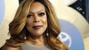 Wendy Williams passes out, collapses on-air