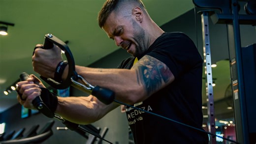 7 Gym Machines That Are Actually Amazing for Building Muscle | BOXROX