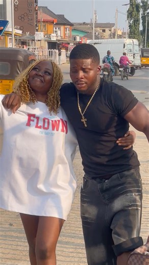 Phone snatch went wrong #fyp #viral #funny #crazypranks #trendingreelsvideo #trendingreel #funnyvideos #prank #comedy #fypシ | 50 K