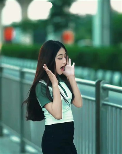 Lufeh Women's Sneakers Collection: Trendy Styles