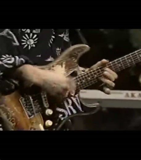 Stevie Ray Vaughan: Crossfire Live Performance 1989
