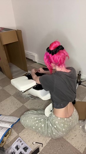 How to Remove Paint from Hair After DIY Projects