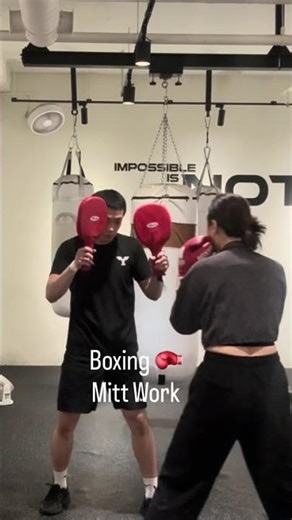 Boxing Mitt Work, Women’s Boxing