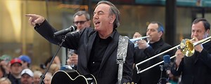 Remember When a 67-Year-Old Neil Diamond Scored His First No. 1 Album on the ‘Billboard’ 200 with ‘Home Before Dark’