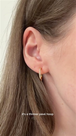 A more refined take on the everyday hoop✨ Our Medium Pavé Hoop Clip On Earrings are designed to feel