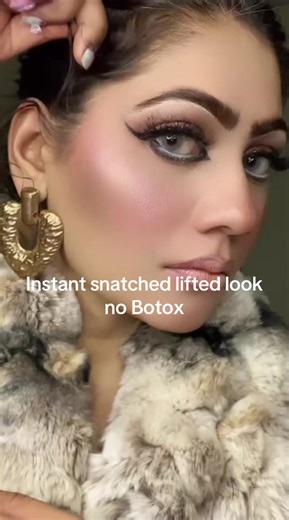 Instant Face Lift Hack for a Sculpted Look