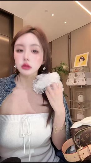 大人当然脸和身材都要啊 #谁还没个隐藏技能