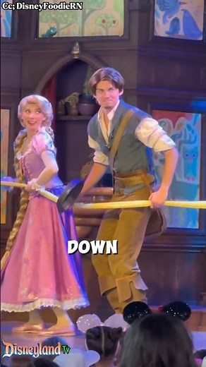 Viral Flynn Rider Live Action Performance🤭 #flynnrider #rapunzel #disneyland