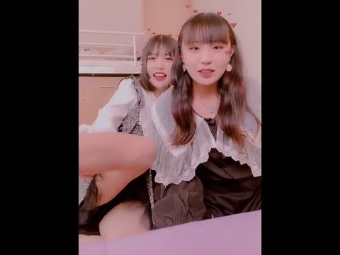 【tiktok】スカートなのに靴下を見せるJK【ライブ配信】