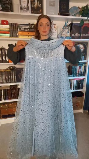 I’ve wanted to do this combo for so long but I kept putting it off because I was overusing the corset in videos 😅 I also need some light blue shoes! | StormDesign