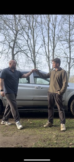 Day 1 / 31 Bring Sally Up push-up challenge. We’re doing this every day for 31 days. Plus a weekly, bi-weekly, or monthly challenge to keep us accountable. The goal isn’t perfection, it’s staying in it. #breaktheloop #bringsallyup #day1 #consistency #showingup