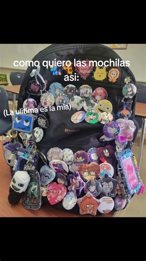 igual casi se me pierden pines y llaveros | mochila de viaje