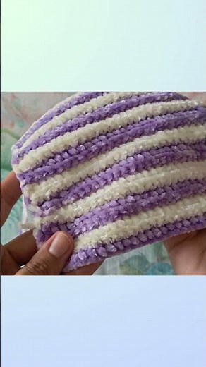 Cute kids beanie—super easy to make! Tap the caption for the full video. #beaniehat #kidsbeanie