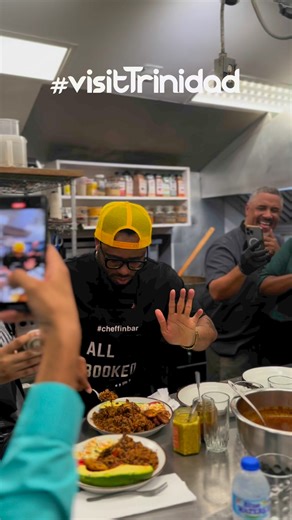 Ling & Lamb try Chef Finbar’s incredible pot of pelau! Here’s a behind the scenes look, in collaboration with Foodie Tours with Zaak! #visitTrinidad #LingAndLamb #FoodieToursWithZaak | Visit Trinidad