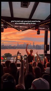 Sunset Rooftop Party in New York 🗽🌅 @azuredayparty | Techno City