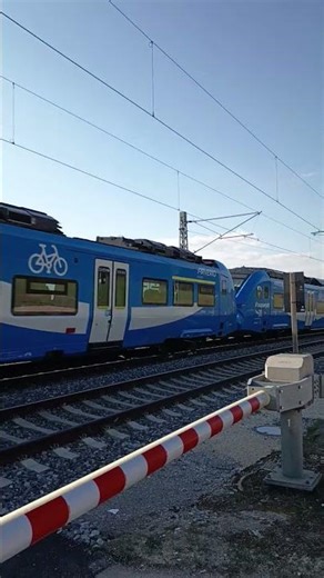 Doppeltraktion BR 463 in Richtung Ansbach #train #zug #trainspotting #deutschebahn #musik