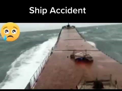 Ship Accident - The Front Fell Off