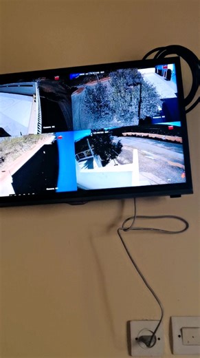 Hicham Belhachimi on Instagram‎: "#تركيب #كاميرات #المراقبة #المغرب 🇲🇦 #تونس_المغرب_الجزائر# #hicham_network #camera #Surveillance #meta @à la une #instalation"‎