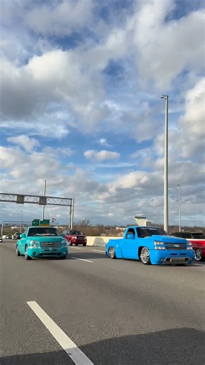 @unknown.trucks on Instagram: "📍 - - - - - - - #nbs #trokiando #trokasperronas #ondgas #truckperformace #houstontrucks #burnouts #juniorh #herenciadepatrones #droppedtruckcartel #droppedcrewcabs #ssclone #chevy #Z71 #nashville #truckinaround #streettrucks #corridostumbados #mobbingstreettrucks #staticdrop #trokiandocuh #baadedtrucks #suelomob #lowtrucks"