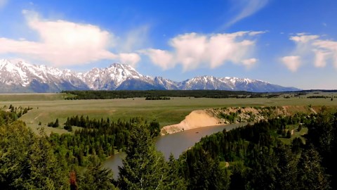 Drone Tour Of Yellowstone’s Magical Landscapes And Wildlife...