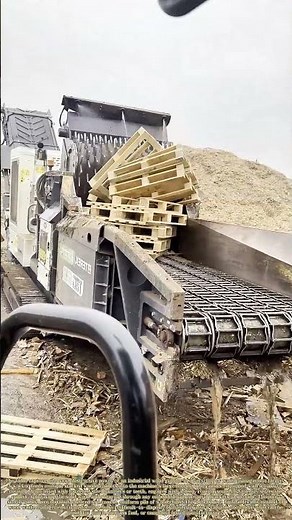 Pulverizing Pallets: The Industrial Grinder's Raw Power