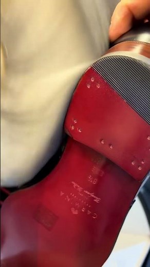 How to polish and finish custom shoes | Carmina Shoemaker