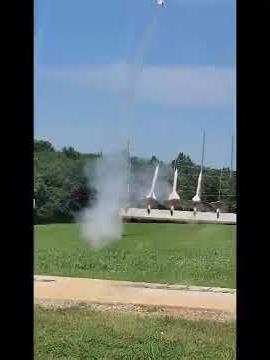 missile launch at space camp me and my 3 friends made a rocket