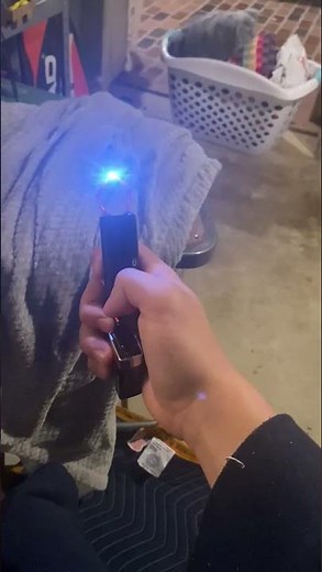 Easy 9V Taser (Instructions in Description)