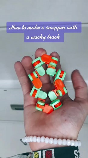 How to make a Snapper using a wacky track! #fypシ #fidgets #snapper #wackytrack