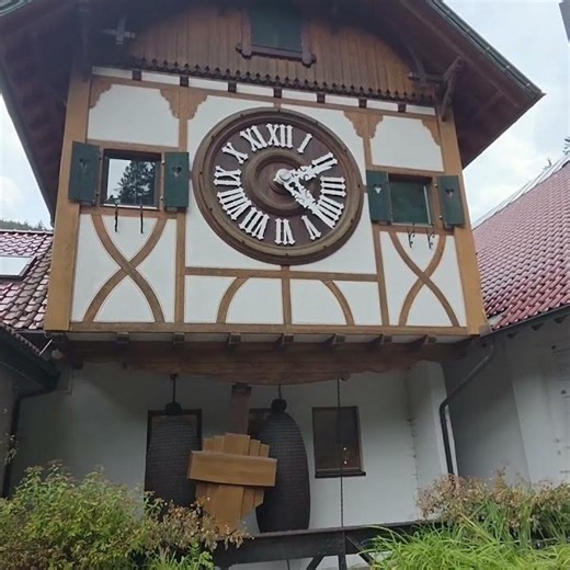Cuckoo Clock, Black Forest, Germany, Expat Explore Travel from Christene M. 🇩🇪