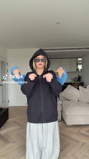 swimmin with the fishes! | dance