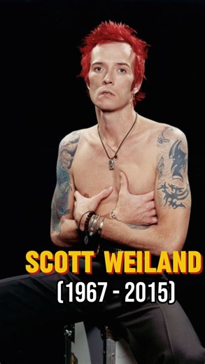 El Gerente del Rock 💀 on Instagram: "Scott Richard Weiland (nacido el 27 de octubre de 1967 - fallecido el 3 de diciembre de 2015 ), vocalista principal de la banda de rock Stone Temple Pilots entre 1989 y 2003, y nuevamente entre 2008 y 2013, con la que grabó seis álbumes. Weiland también es conocido por ser el vocalista principal del supergrupo de rock Velvet Revolver entre 2003 y 2008. También lanzó un álbum con el supergrupo de rock Art of Anarchy en 2015. #stonetemplepilots #scottweiland #