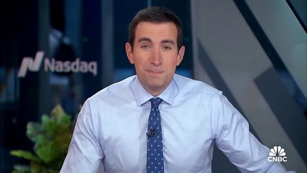 Schools begin cracking down on phones: The rise of 'dumb phones'