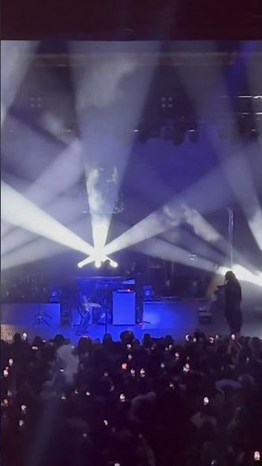 Brooklyn Went Crazy! Leon Thomas' 80s Funk-Rock Homecoming 🔥 | Full Video ⬆️