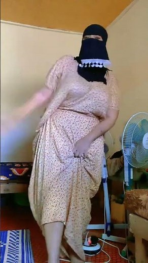 Soomaali wasmo Toos ah Daawo muqaalkan