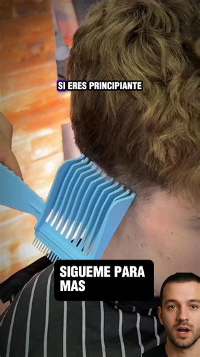 💈 Curso de Barbería Profesional Online | Aprende Barbería Desde Cero ✂️ Aprende barbería desde cero hasta nivel avanzado con nuestro curso de barbería online, ideal para principiantes y barberos que quieren mejorar sus técnicas en fades, degradados, cortes modernos, cortes clásicos, texturizados, freestyle barber, afeitados y peinados masculinos. Formación en barbería profesional certificada, 100% online, a tu ritmo, desde casa, sin horarios fijos y sin necesidad de herramientas costosas. Apren