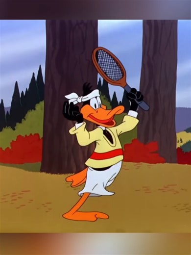 Looney Tunes: Elmer can't get a break! #looneytunes #bugsbunny #daffyduck #elmer #hunting #elephant #cartoon #funny #nostalgia #fyp #foryoupage