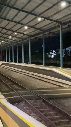 KA TURANGGA (11) CC 206 13 42 stasiun Sragen